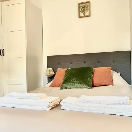 Le St-hilaire, House In The Center With Patio With Parking Villa *