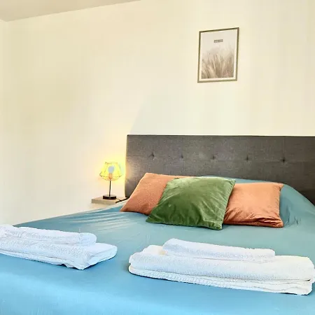 Le St-hilaire, House In The Center With Patio With Parking Villa Poitiers