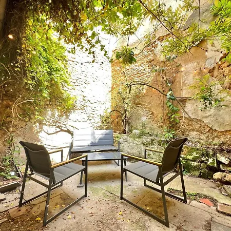 Le St-hilaire, House In The Center With Patio With Parking Poitiers