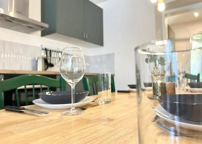 Le St-hilaire, House In The Center With Patio With Parking Poitiers